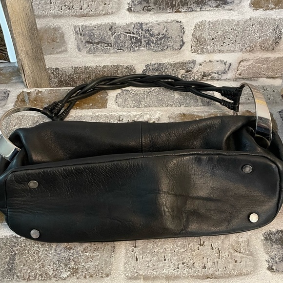 Gillivo Design Studio Black Leather Shoulder Bag Large Silver Hardware - Picture 11 of 11